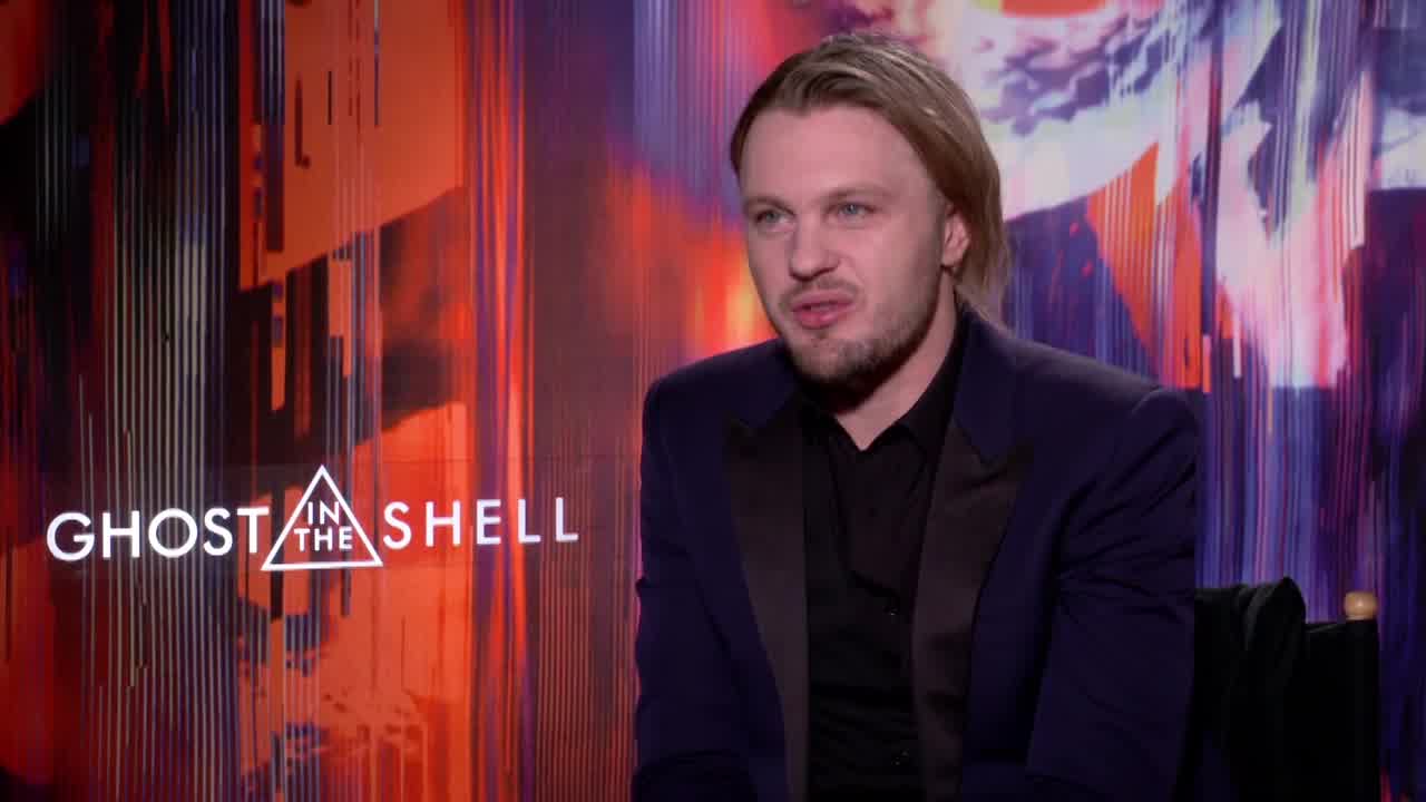 ghost in the shell (2017) michael pitt talks about his