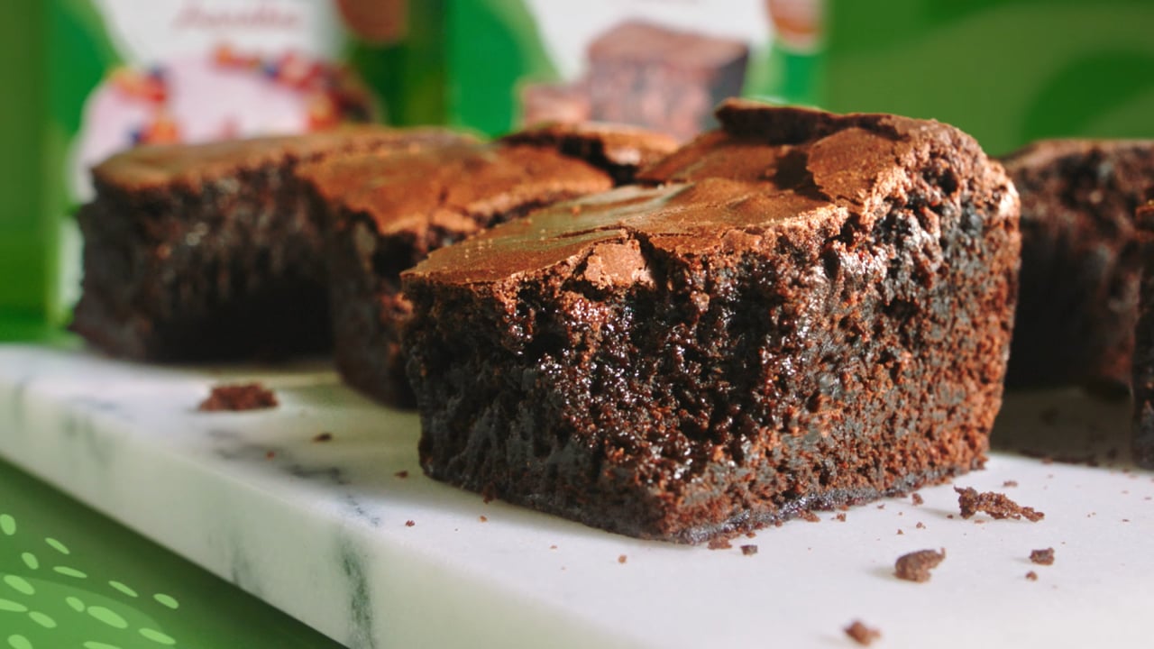 Dr Oetker - Vegan Brownies & Cake