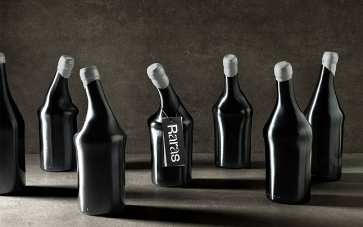 西班牙公益广告：用500瓶形状不一的葡萄酒，为罕见病发声