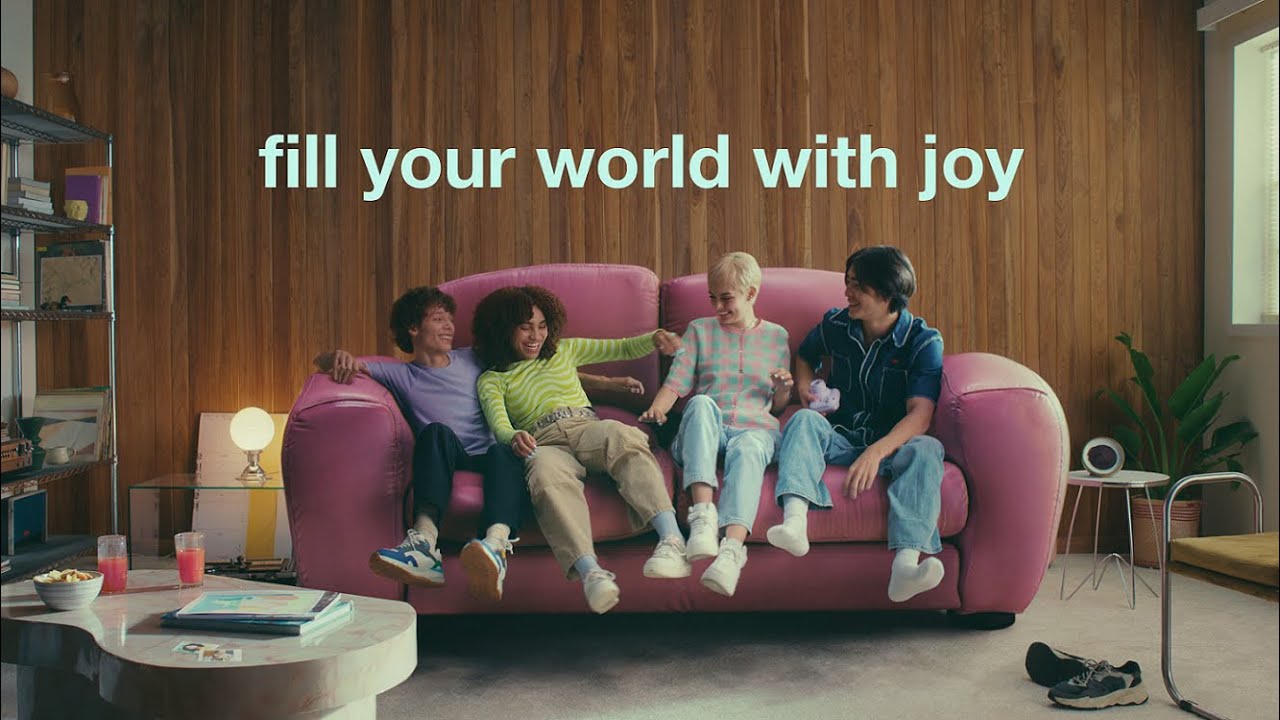 INSTAX mini 12 "Fill your world with joy"/FUJIFILM