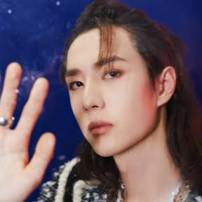 Blue9 Moon