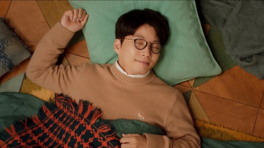 日清のどん兵衛cm 寝言 篇 30秒 星野源 吉岡里帆 Tvcbook