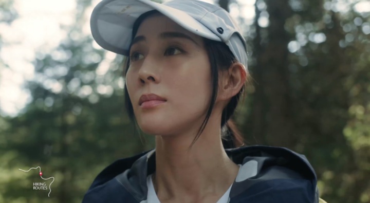 “徒步，是陪自己好好走段路”，张钧甯这支短片太有治愈力了！