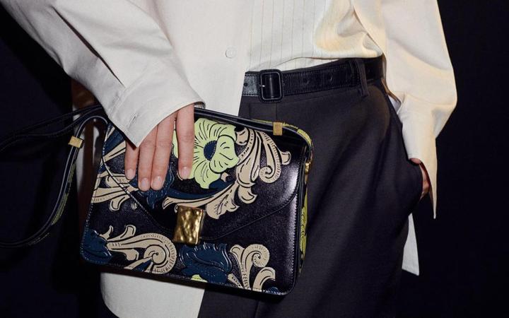 Lanvin Group 公布 2022 年财报,总营收为 4.3 亿欧元 Lanvin Group 公布 2022 年财报,总营收为 4.3 亿欧元