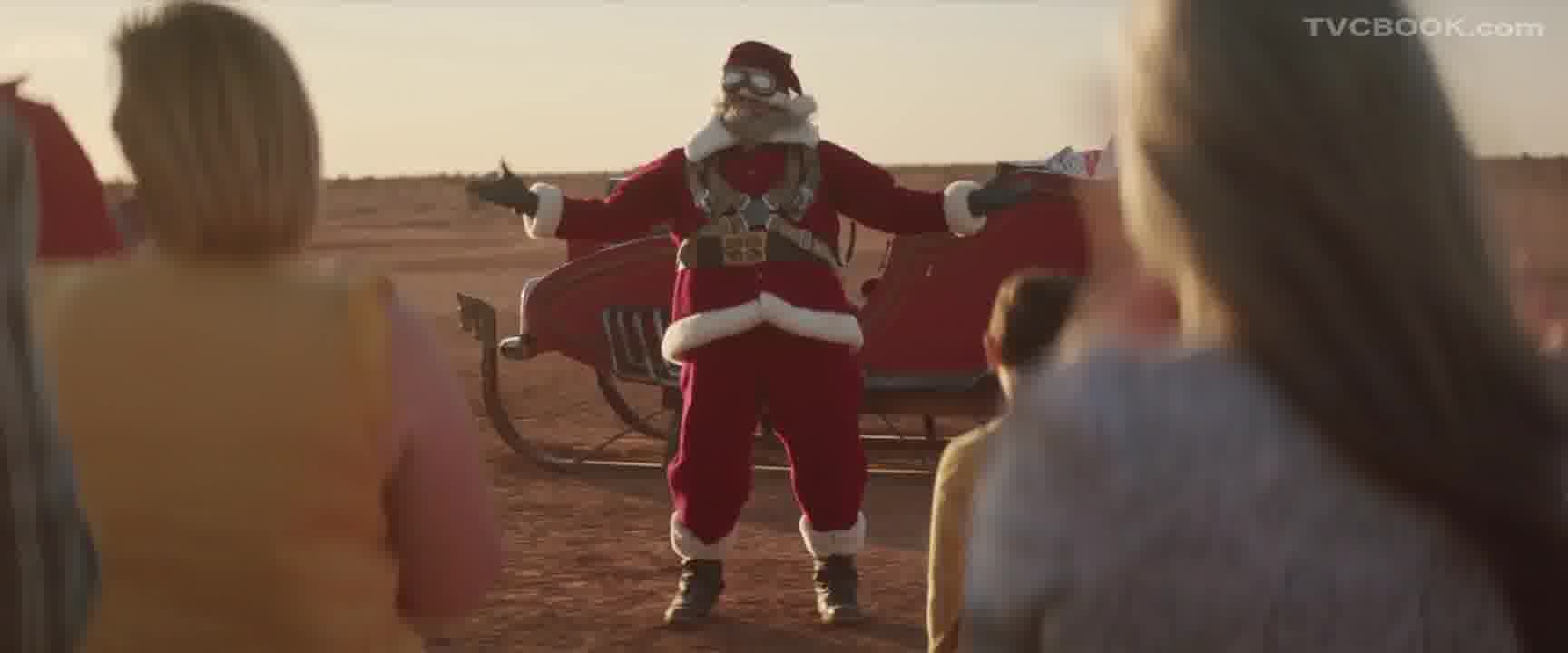 ALDI-Santa Crashes Christmas圣诞节广告