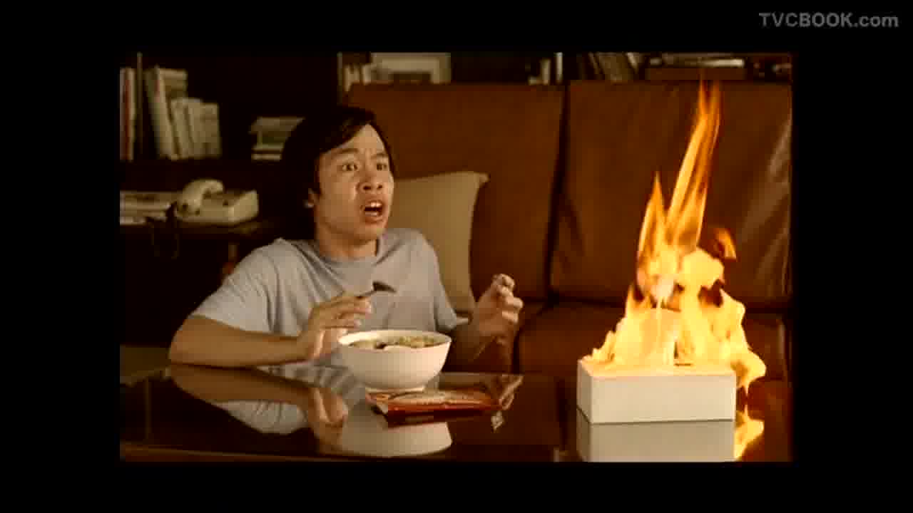 Mamee Slimp Instant Noodle 'Fire Extinguisher'