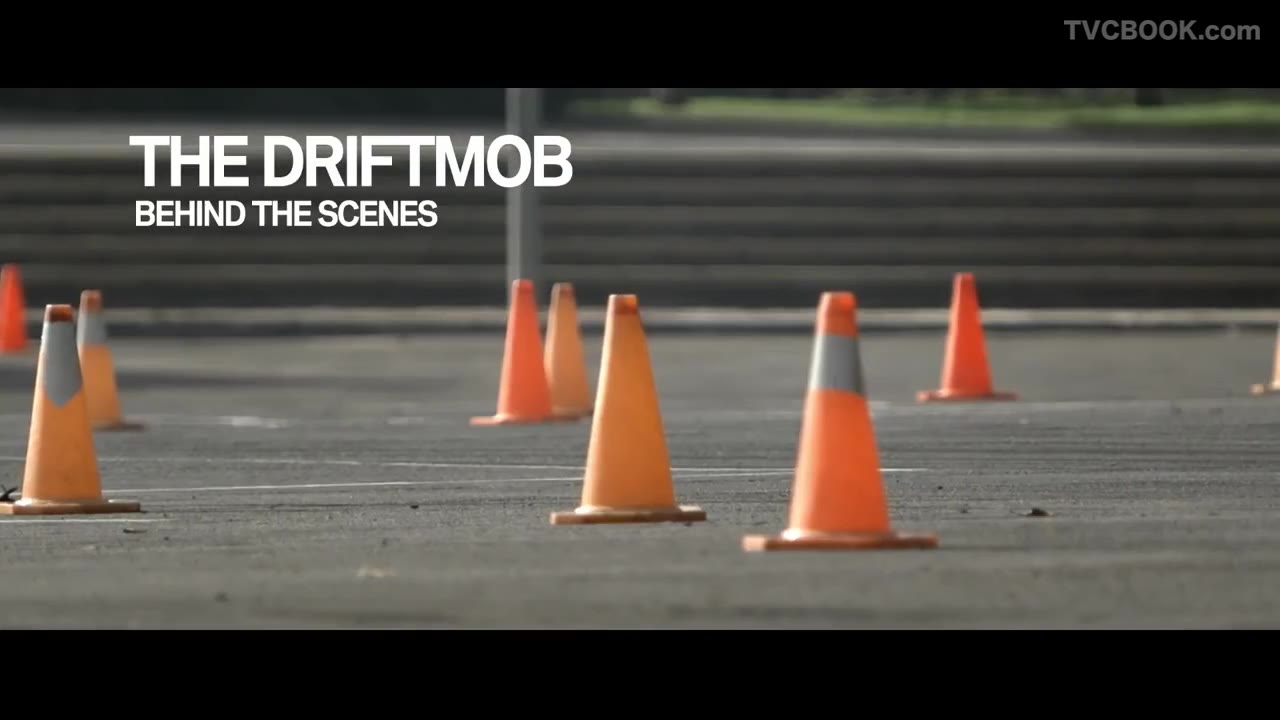 花絮 | 宝马 BMW M235i – The Epic Driftmob feat