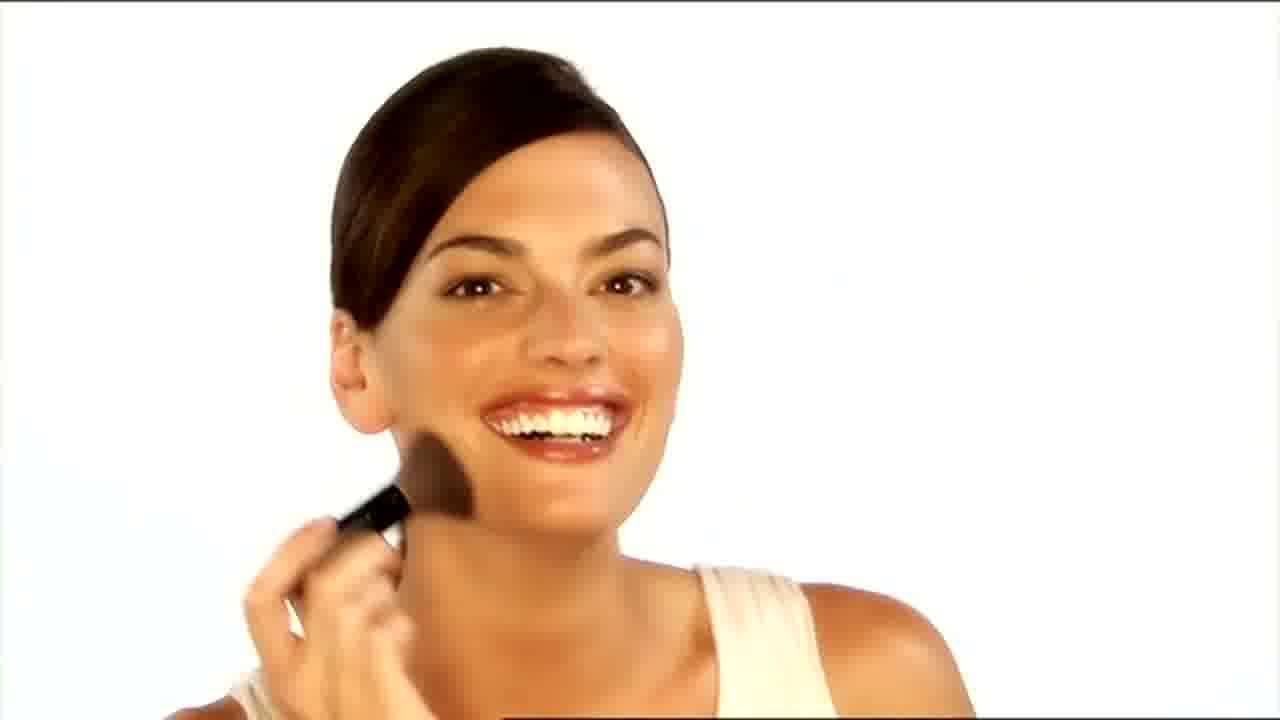 Tips de Maquillaje - Aplicación de Polvos Minerales  _ Mary Kay-pQ60ks6hibM
