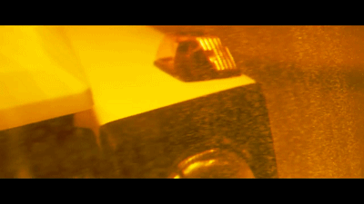 Mercedes-Benz G-Class in the amber cube_ Making of [720p].mp4_1516587228.gif