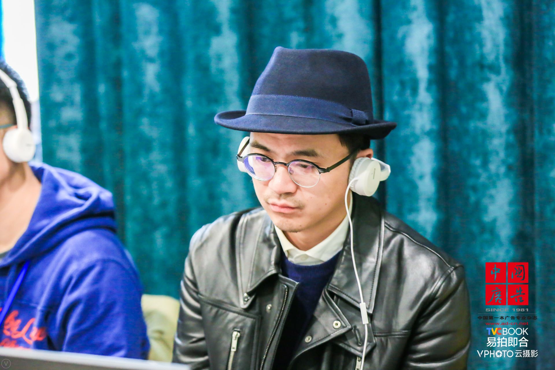 vbox7163_2L7A2459_104212_small.jpg
