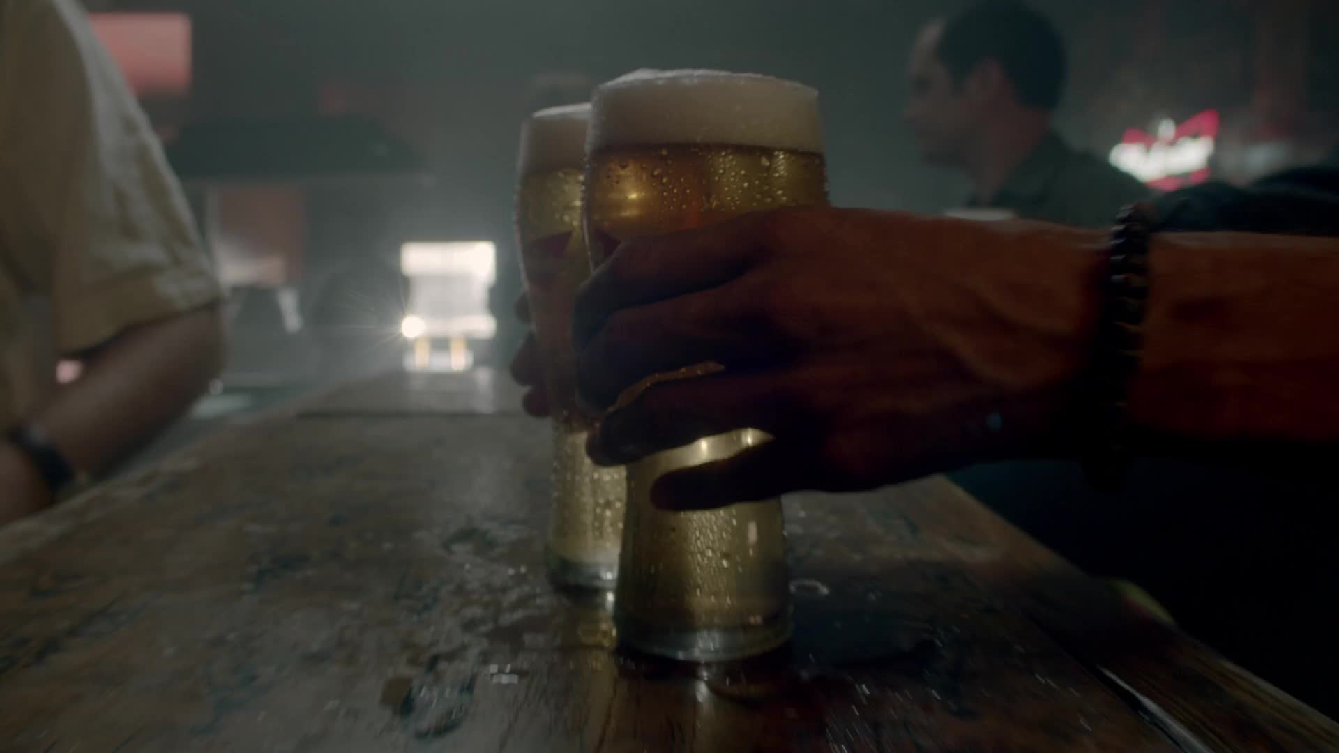 ADAM HASHEMI_01.BUDWEISER_DIR_CUT_-RESET WEB