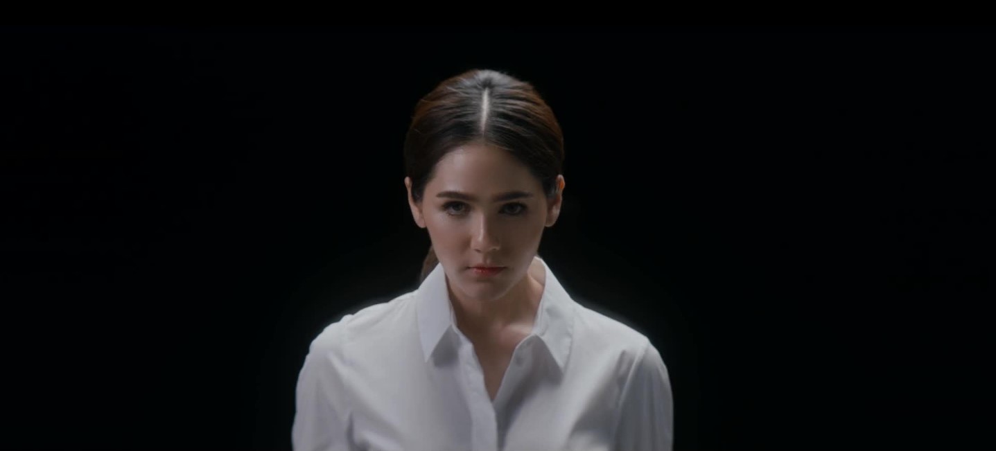 梅赛德斯奔驰 - She's Mercedes  The Face Of She's