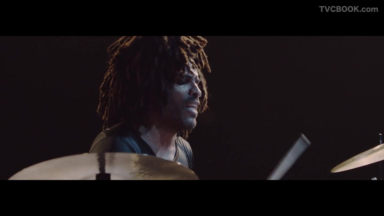 Clip | Lenny Kravitz - Low
