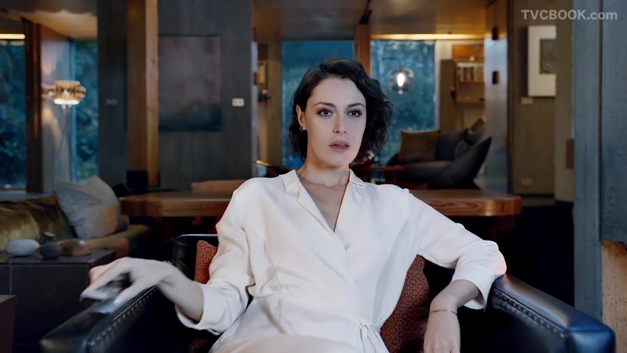 QLED 8K Intro TVC Perfect reality