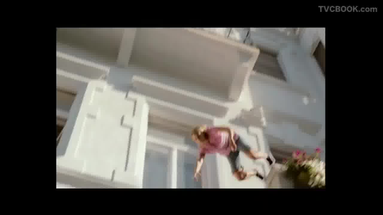 Axe Crashes 60