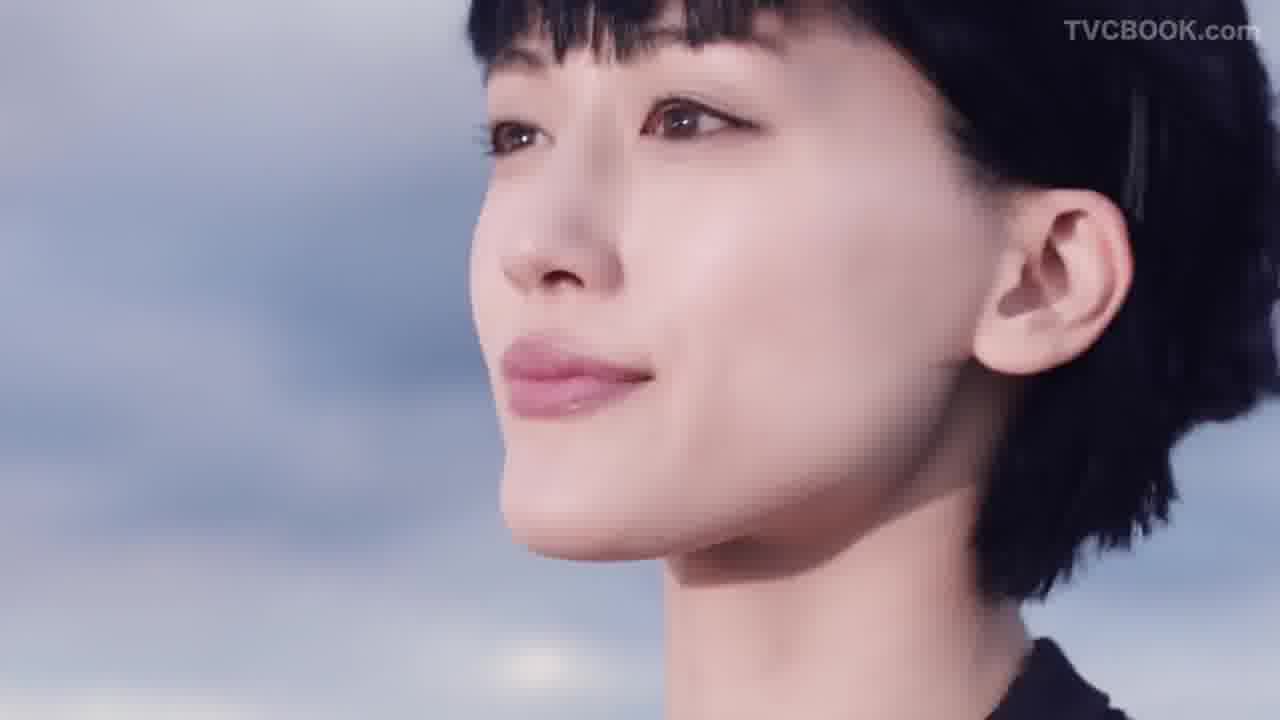 綾瀬はるか—SK2 クリアな素肌は、時代を超える篇