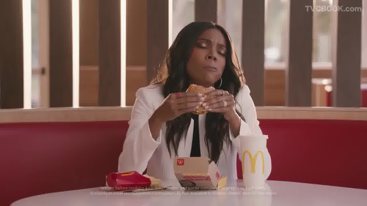 吃汉堡的表情绝了  Speechless Thoughts with Gabrielle Union - Closed Captioned