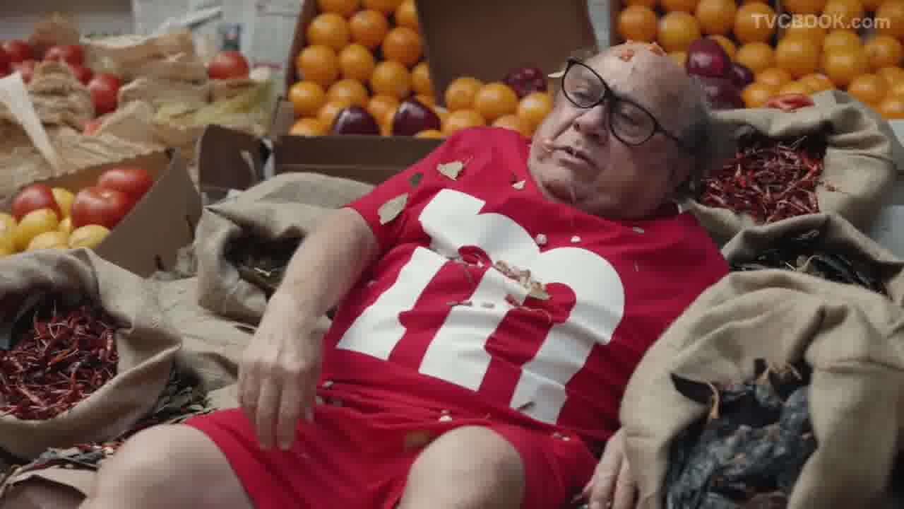 M&M’S Super Bowl Commercial 2018 (featuring Danny DeVito) – ‘Human’ -30