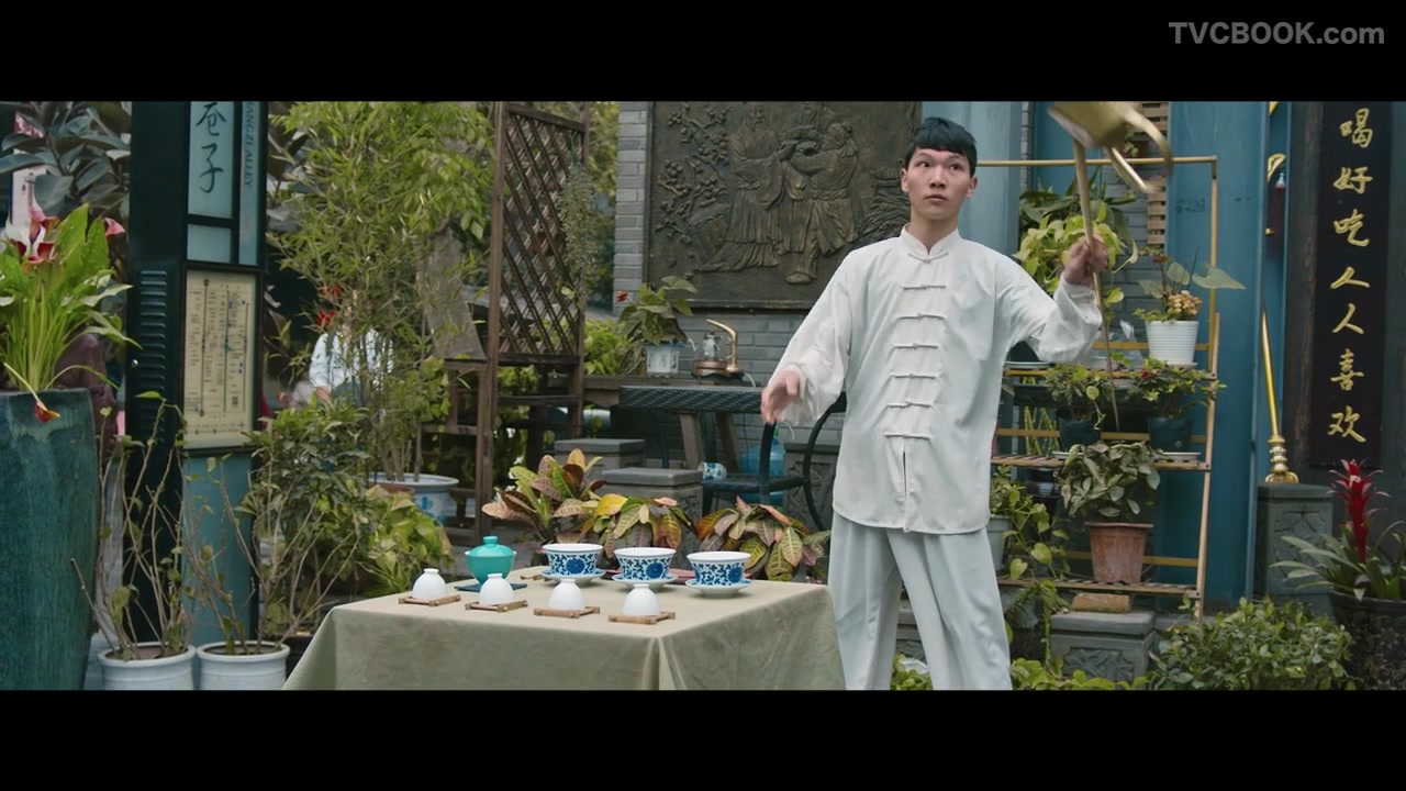 多方文化传媒 -《最年轻成都》