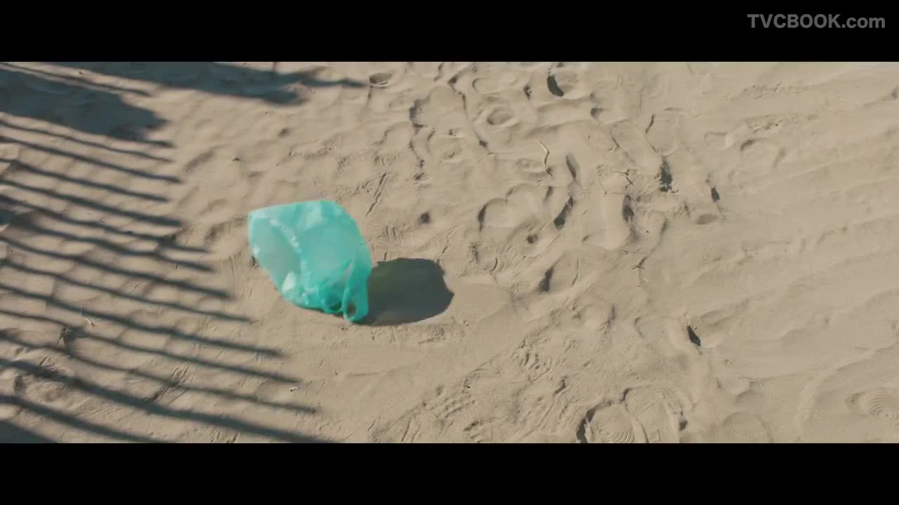 公益广告：垃圾在度假