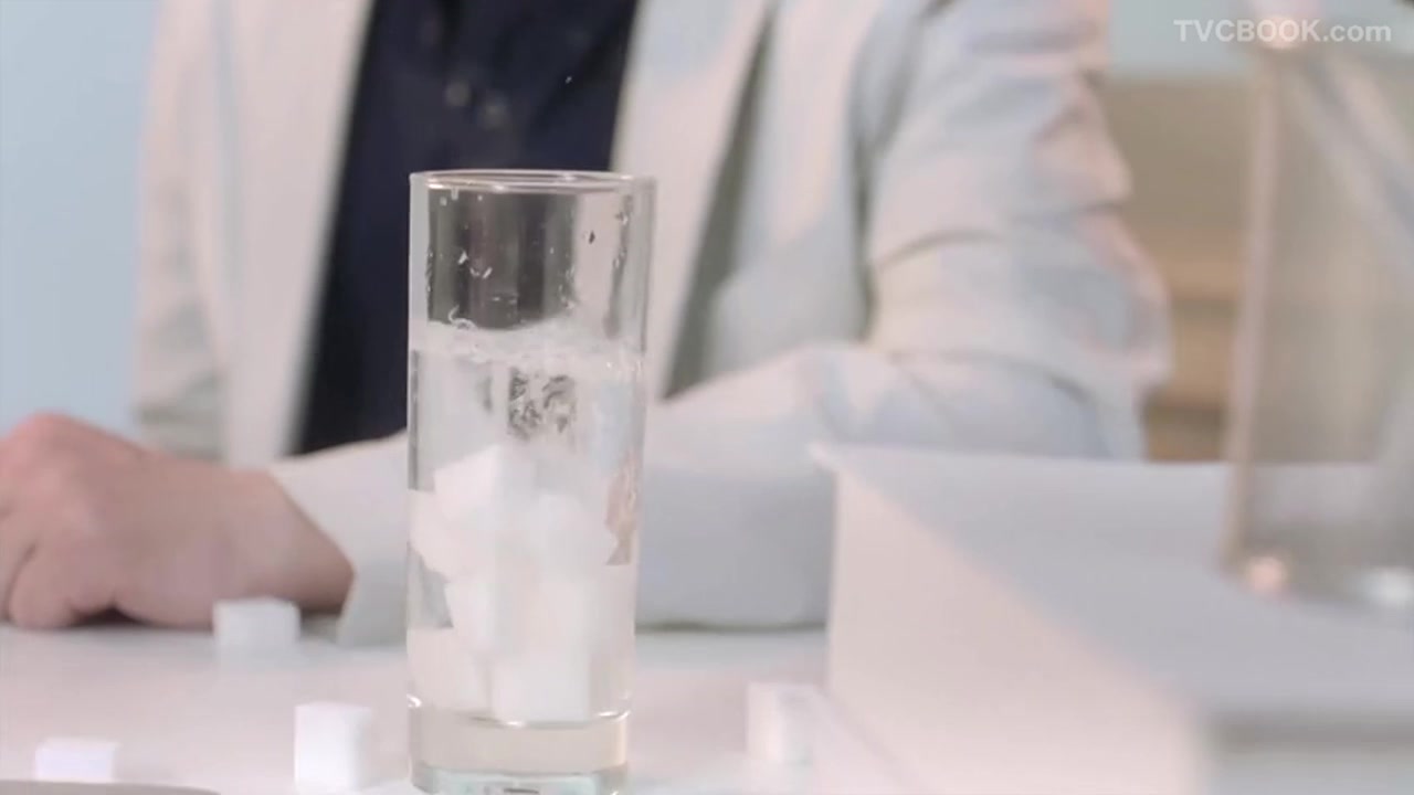 杜蕾斯-表白盒-连情话都是抄的，爱你肯定是假的？
