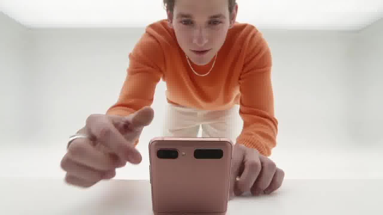 Samsung - Hands Free Selfie