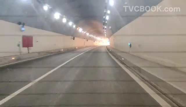 隧道穿梭