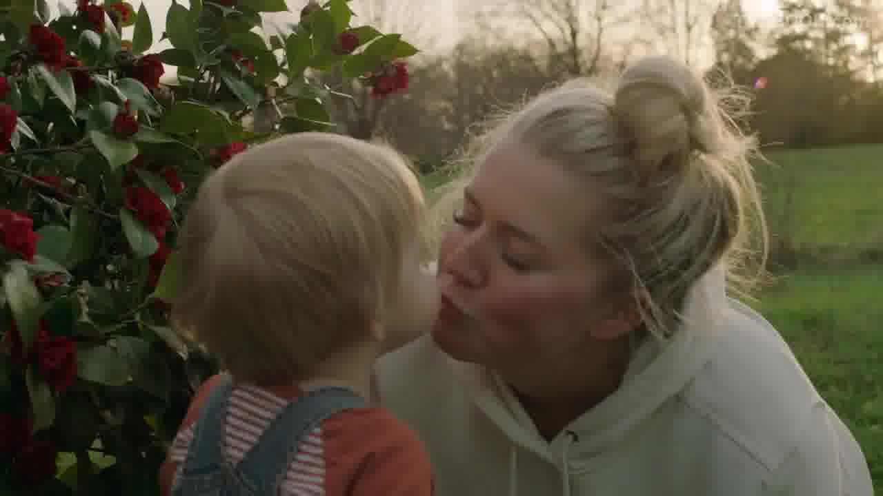 Carhartt - Mother's Day 2021 -The Shift That Never Ends