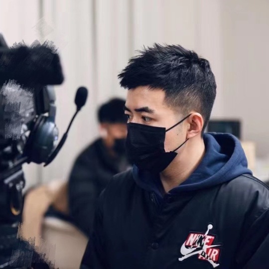 刘泓成