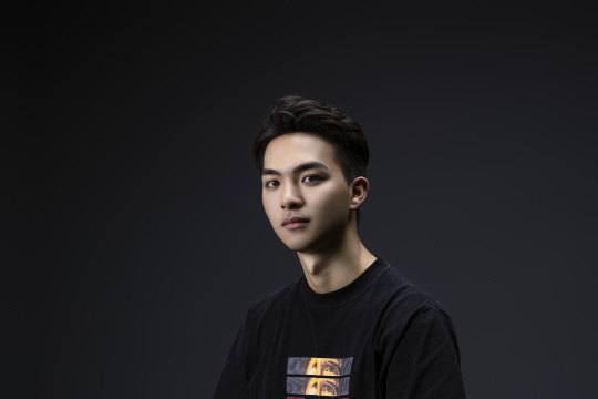 黄伟明