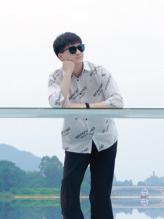 黄瑞宇
