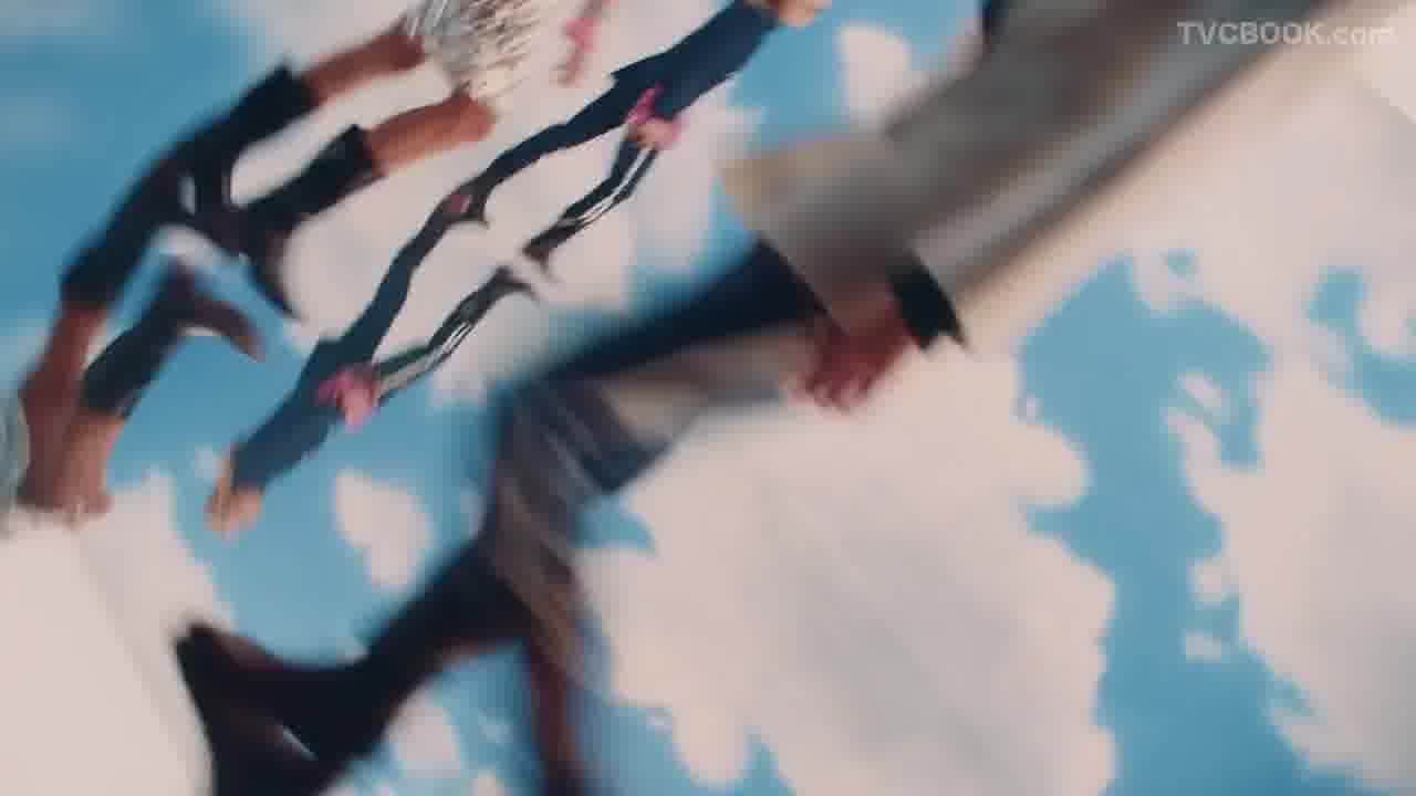 Cruise 2022 Campaign | LOUIS VUITTON