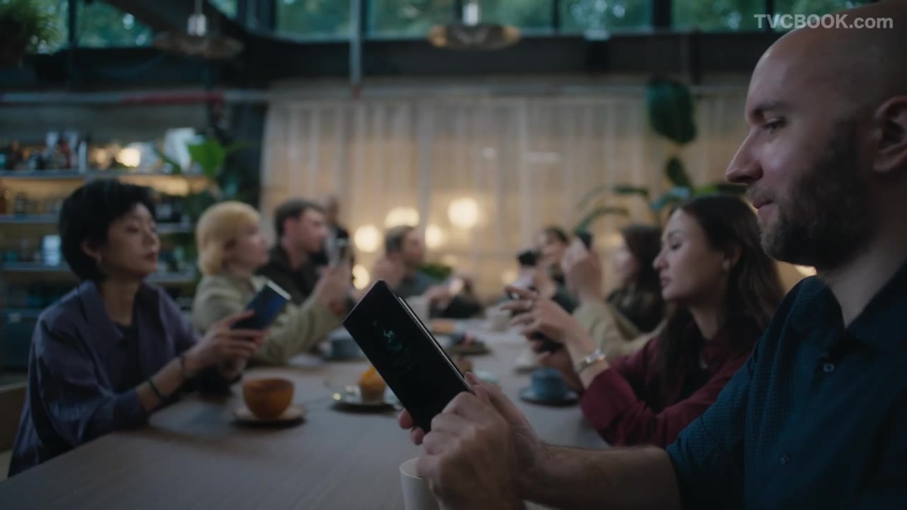 荣耀 OPEN YOUR PHONE 导演版