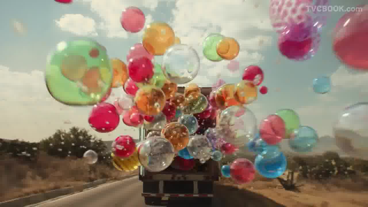 Bud Light Seltzer 'Truckin' Bubbles'