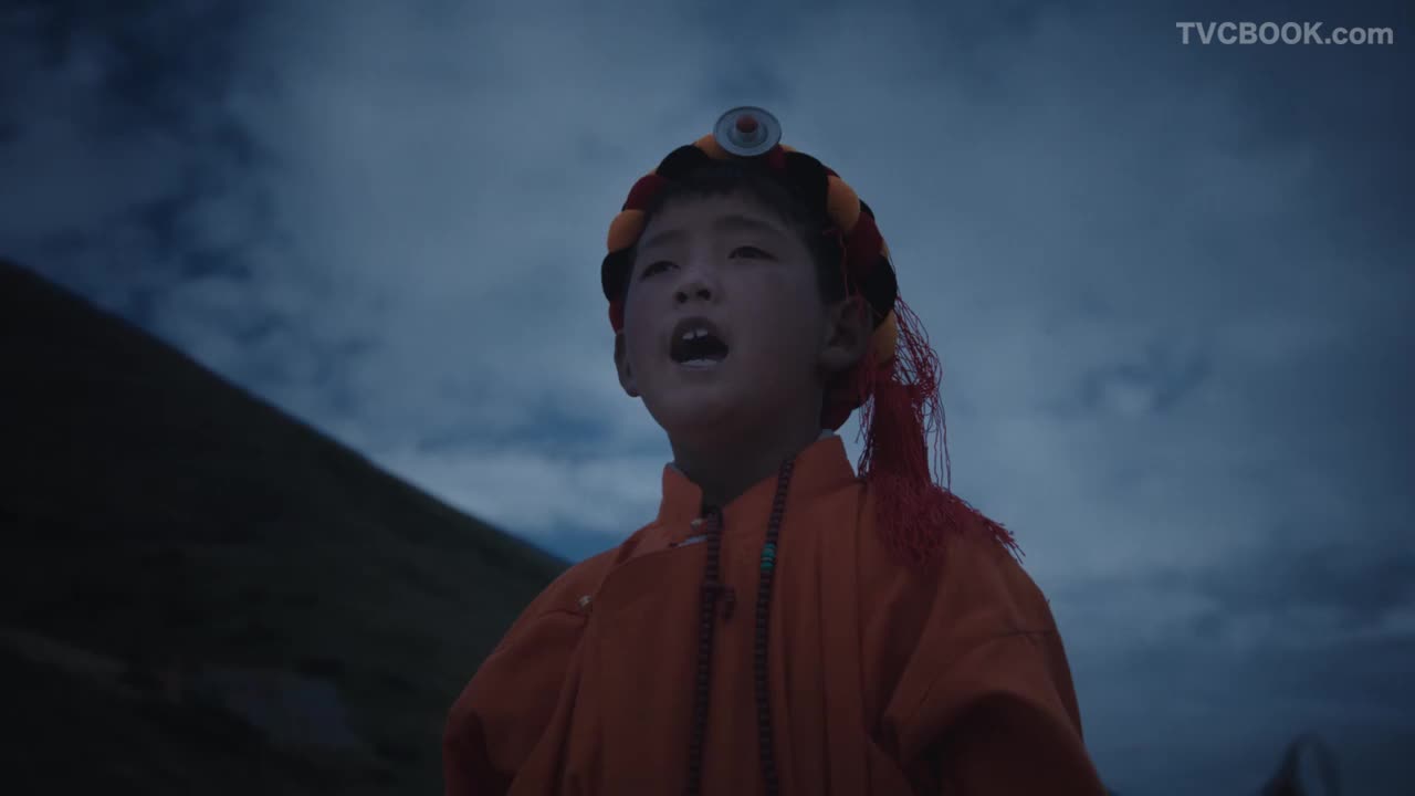 伊利×大昭福饼：代表月亮祝福你