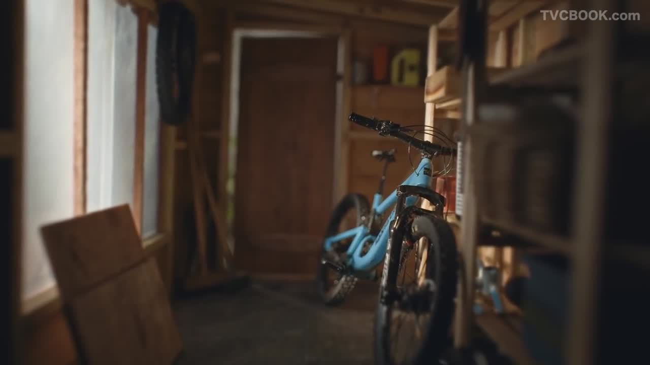 The New Santa Cruz Bicycles 5010 | Get Creative With Your Surroundings