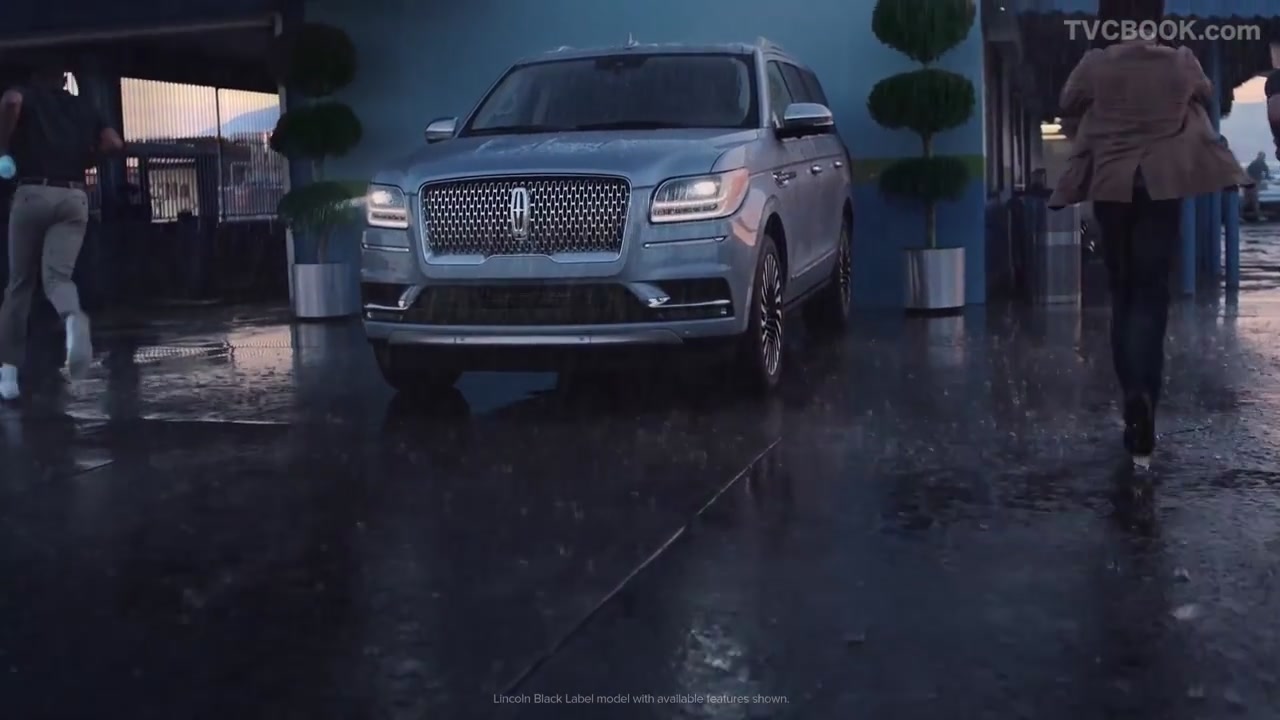 The 2019 Lincoln Navigator Sanctuary Lincoln