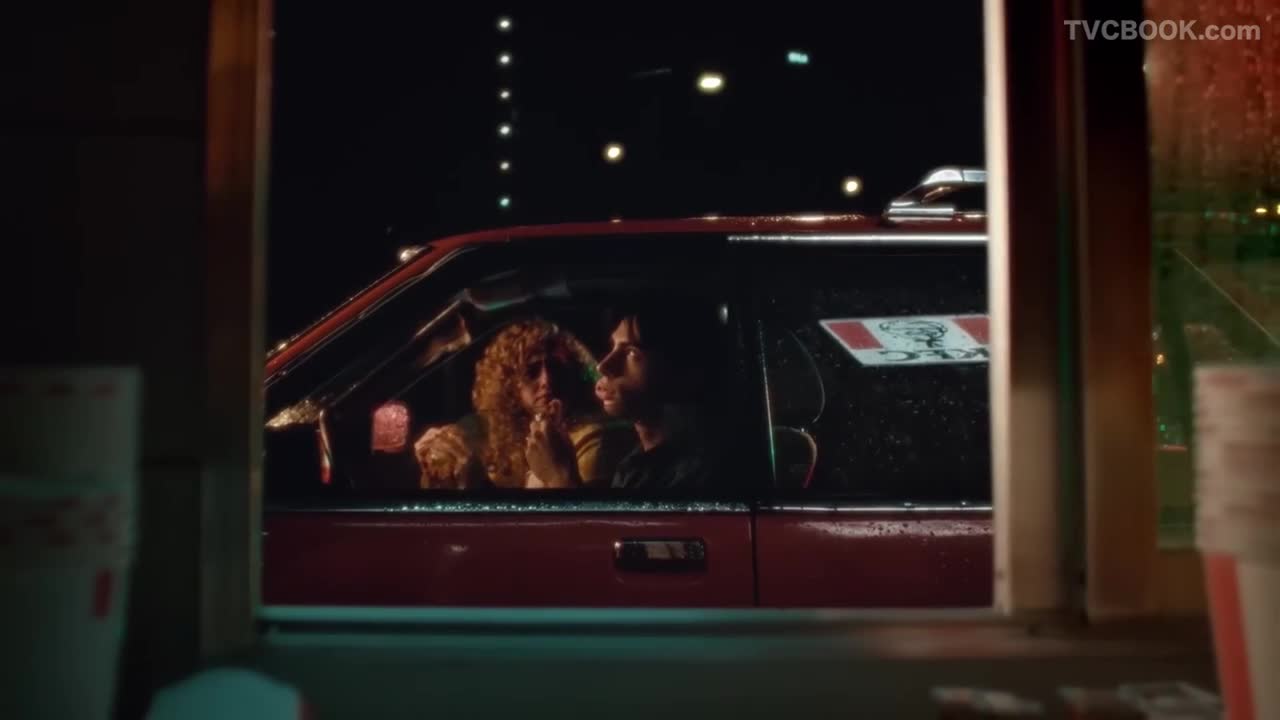 KFC España | Disfrutar así está guapísimo